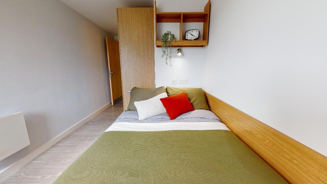 For Students Only - Charming Ensuite Bedrooms Near Leads City Centre Leeds  Exterior photo